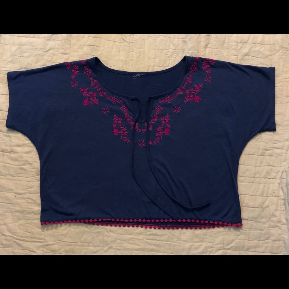 No tags blue hot pink stitching/embellishments